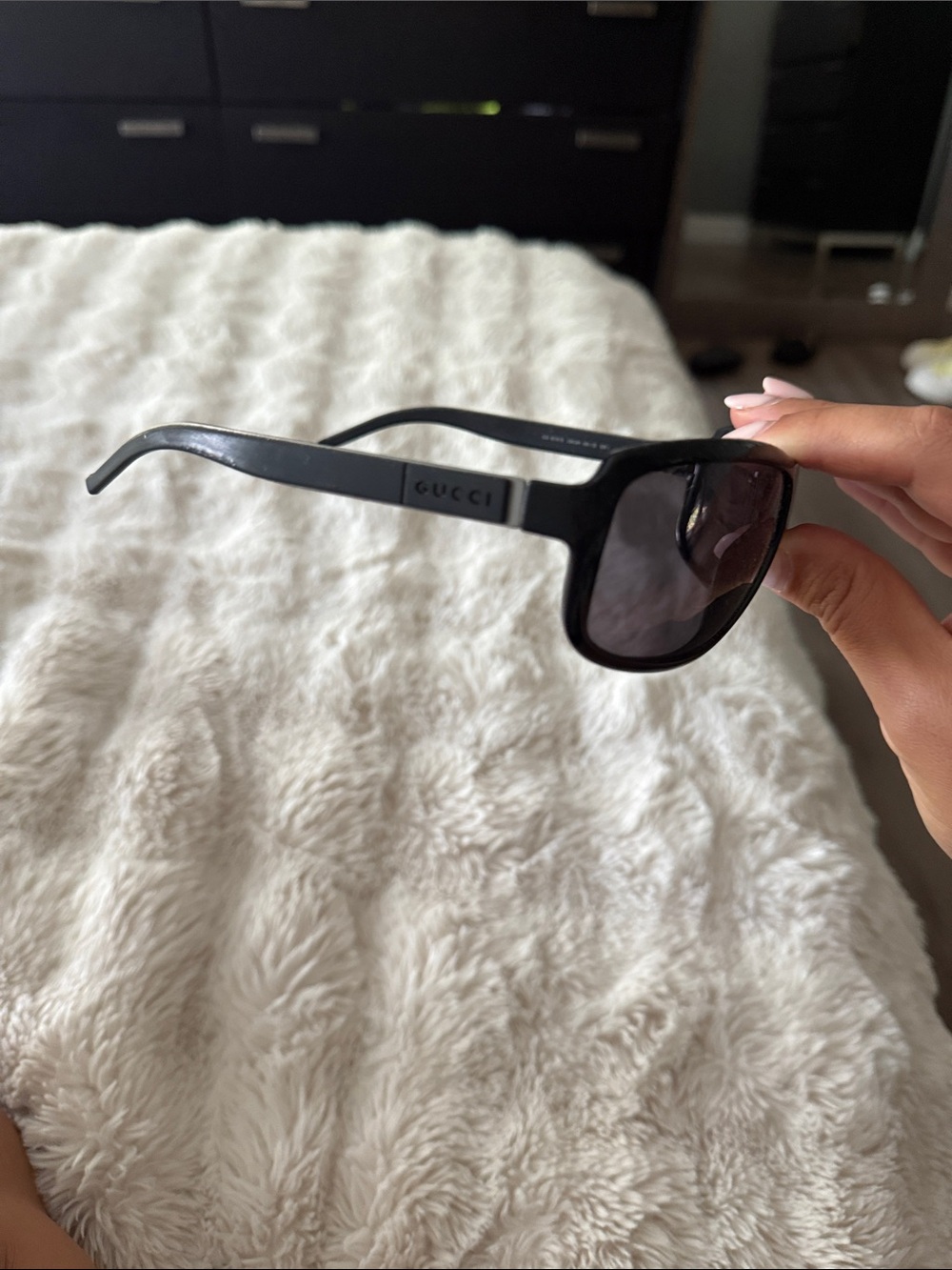 Gucci Black Men’s Sunglasses with Dark Lenses